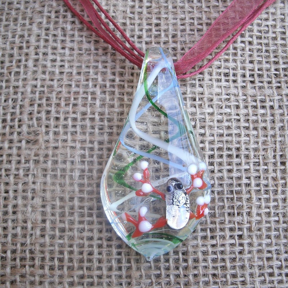 Murano Glass Frog on Leaf Pendant Necklace